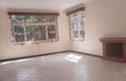 5 Bed Townhouse with En Suite in Lavington - 4