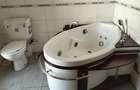 4 Bed Townhouse with En Suite in Lavington - 18