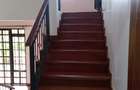4 Bed Townhouse in Redhill - 16