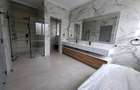 5 Bed Townhouse with En Suite in Lavington - 11