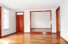 5 Bed Townhouse with En Suite in Lavington - 11