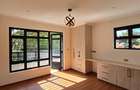 7 Bed House with En Suite in Runda - 16