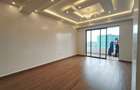 4 Bed Apartment with Swimming Pool at City Park - 1