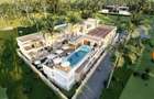 Serviced 1 Bed Apartment with En Suite at Beach Roads - 1