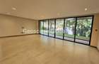 4 Bed Apartment with En Suite in Spring Valley - 7