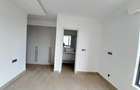3 Bed Apartment with En Suite at Riverside - 11