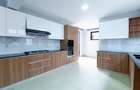4 Bed Villa with En Suite at Brookview - 3