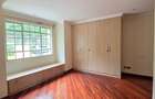 5 Bed Townhouse with En Suite at Karen Miotoni - 13
