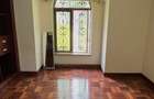 5 Bed Townhouse with En Suite at Othaya Road - 17