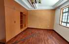 5 Bed House with En Suite in Runda - 17
