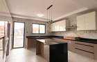 5 Bed Apartment with En Suite in Kilimani - 12