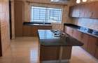 3 Bed Apartment with En Suite in Westlands Area - 11