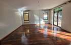 5 Bed Townhouse with En Suite in Lavington - 16