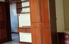 5 Bed Townhouse with En Suite at Valley Arcade - 15