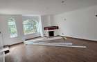 5 Bed Townhouse with En Suite at Off Convent Drive - 12