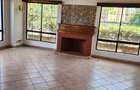 4 Bed Villa with En Suite in Lavington - 1