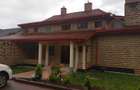 4 Bed Townhouse with En Suite in Karen - 2
