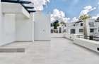 5 Bed Villa with En Suite in Lavington - 17