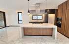 5 Bed Townhouse with En Suite at Peponi Road - 7