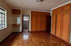 4 Bed Townhouse with En Suite at Amboseli Road - 8