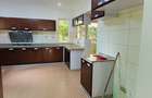 4 Bed Townhouse with En Suite at Riverside - 20
