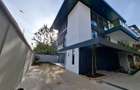 5 Bed Townhouse with En Suite in Lavington - 15