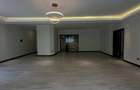 3 Bed Apartment with En Suite in Riverside - 4