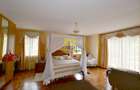 5 Bed Townhouse in Westlands Area - 12
