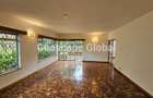 4 Bed House with En Suite in Lavington - 14
