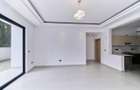 2 Bed Apartment with Gym in Brookside - 4