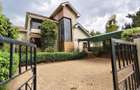 4 Bed Townhouse with En Suite at Close To Isk - 1