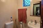 4 Bed House with En Suite at Gigiri - 10