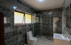 5 Bed Townhouse with En Suite in Lavington - 6
