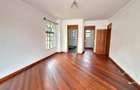 4 Bed House with En Suite in Nyari - 5