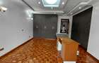 5 Bed House with En Suite in Runda - 14