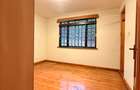 7 Bed House with En Suite in Runda - 3