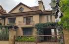 5 Bed Townhouse with En Suite at Lavington Road - 14