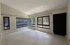 3 Bed Townhouse with En Suite in Spring Valley - 20