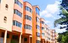 500 ft² Shop in Parklands - 1