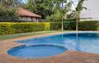 5 Bed Townhouse with En Suite in Westlands Area - 3