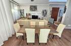 4 Bed Townhouse with En Suite in Spring Valley - 17