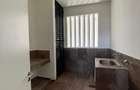4 Bed Apartment with En Suite at Riverside Drive - 18