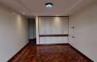 4 Bed Apartment with En Suite at Riverside Drive - 4