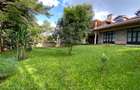 5 Bed House with En Suite in Runda - 2