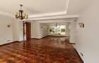 4 Bed Apartment with En Suite in Riverside - 6