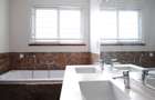 5 Bed Townhouse with En Suite in Lavington - 7
