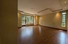 5 Bed House with En Suite in Runda - 10