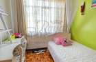 4 Bed House with En Suite in Lavington - 7