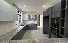 4 Bed House with En Suite at Membley - 6