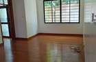 5 Bed Townhouse with En Suite at Lavington - 9